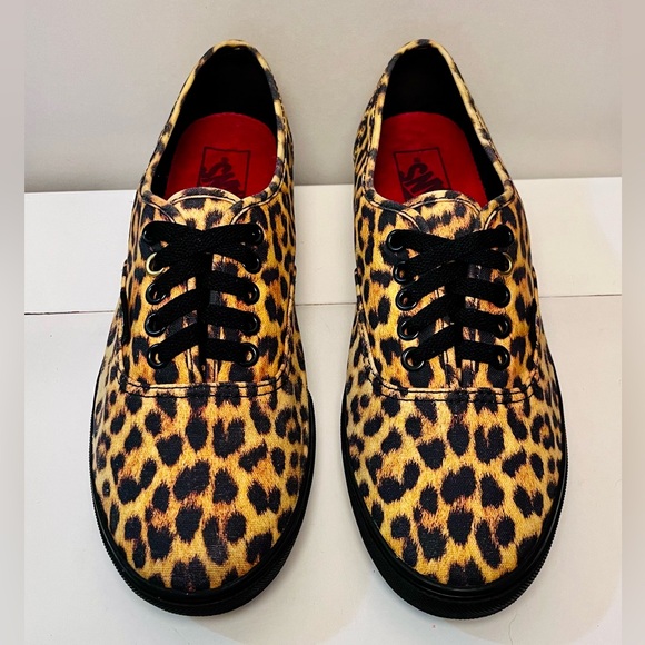 Vans Cheetah Print Women’s Size 9 - Picture 2 of 6